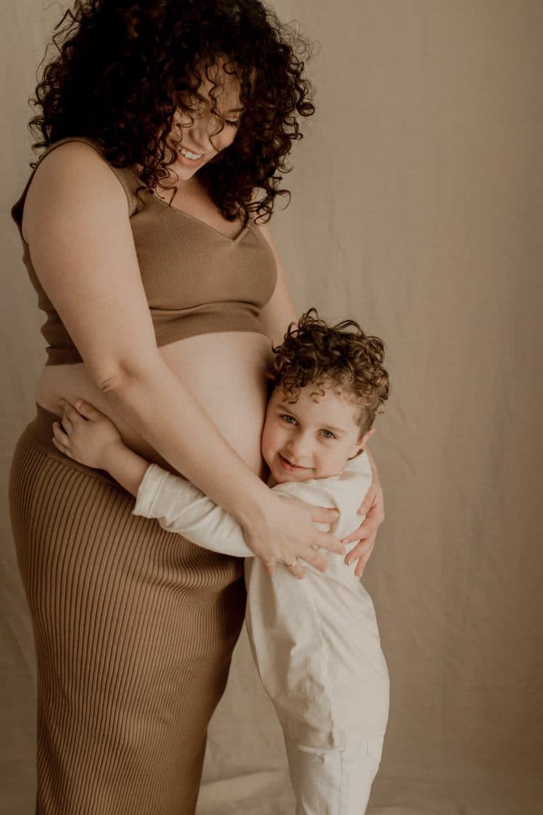photo photographe grossesse maternité enceinte ventre rond caen calvados normandie studio