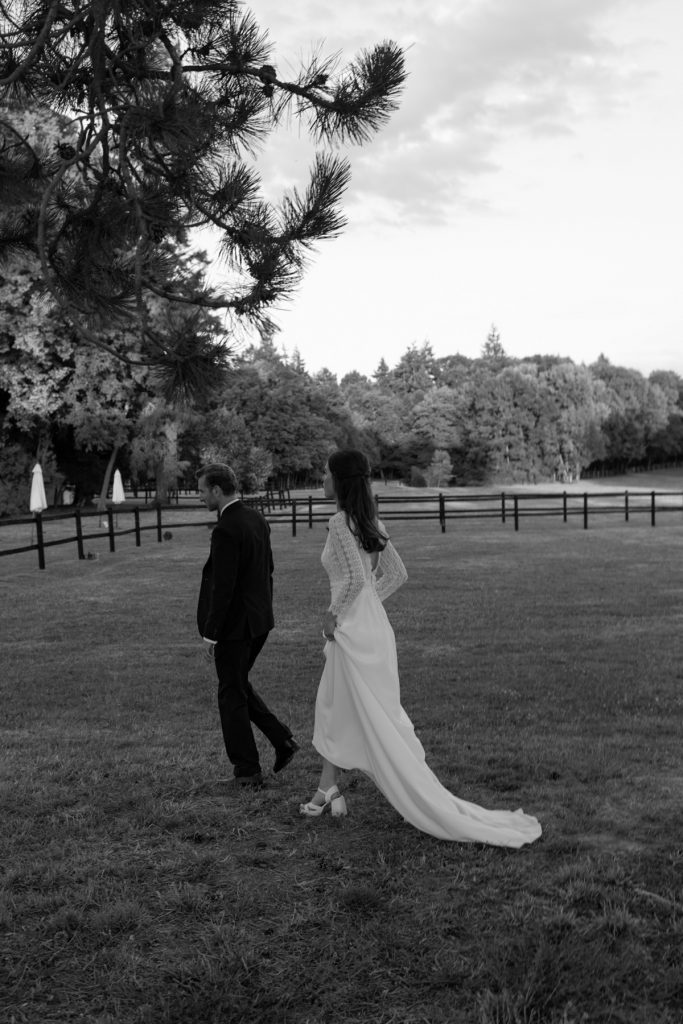 TYPHAINE BENOIT PHOTOGRAPHE VIDEASTE MARIAGE DUO PHOTO FILM MODERNE ELEGANT