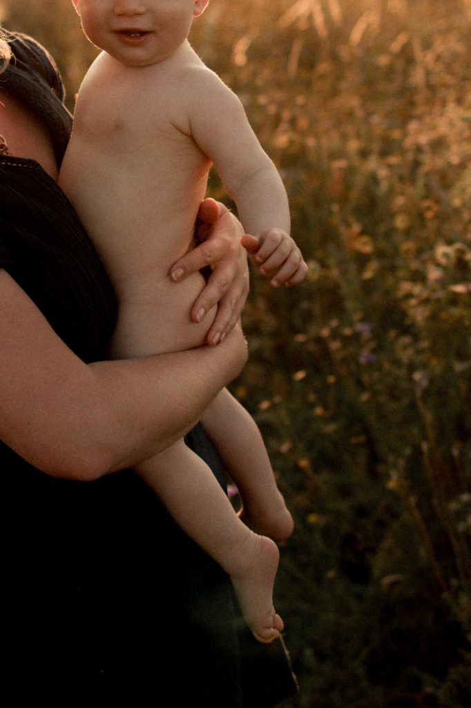 typhaine photographe famille bébé naissance grossesse maternité mère enfant shooting caen calvados basse normandie